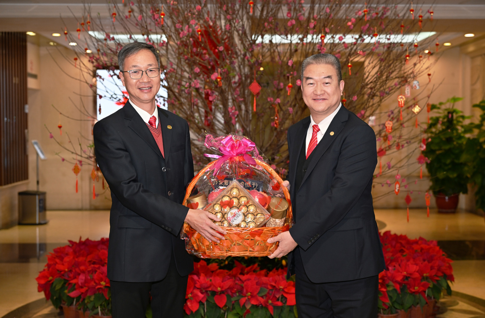 凝心聚力启新程！轻出公司2025年新春团拜会圆满举行