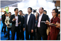 第121届广交会隆重开幕  上级领导莅临我司展位视察