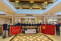 积极主动作为  彰显国企担当——轻出公司志愿者服务队助力疫情防控